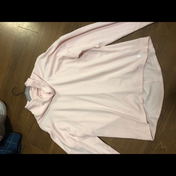 workout pullover - Picture 2 of 4